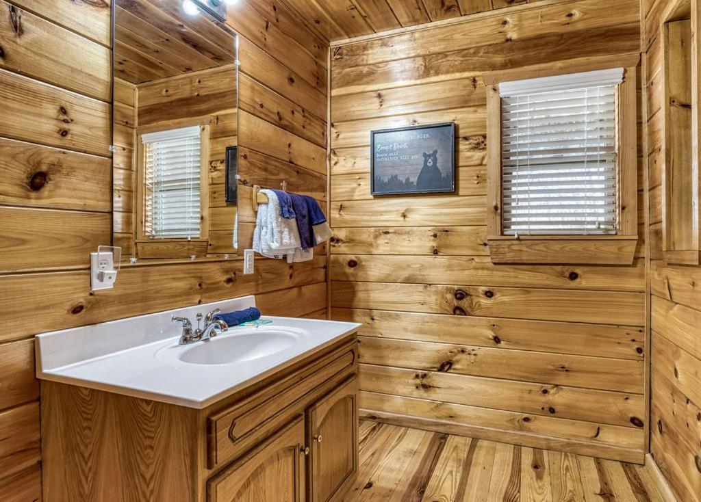 סביירוויל Wilderness Lodge, Hot Tub, Game Room, Pool Access, 1089 Free Tickets Each Paid Day, Dollywood And M מראה חיצוני תמונה